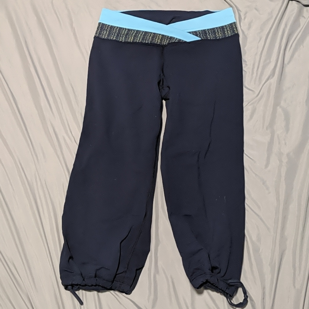 Lululemon leggings size 4